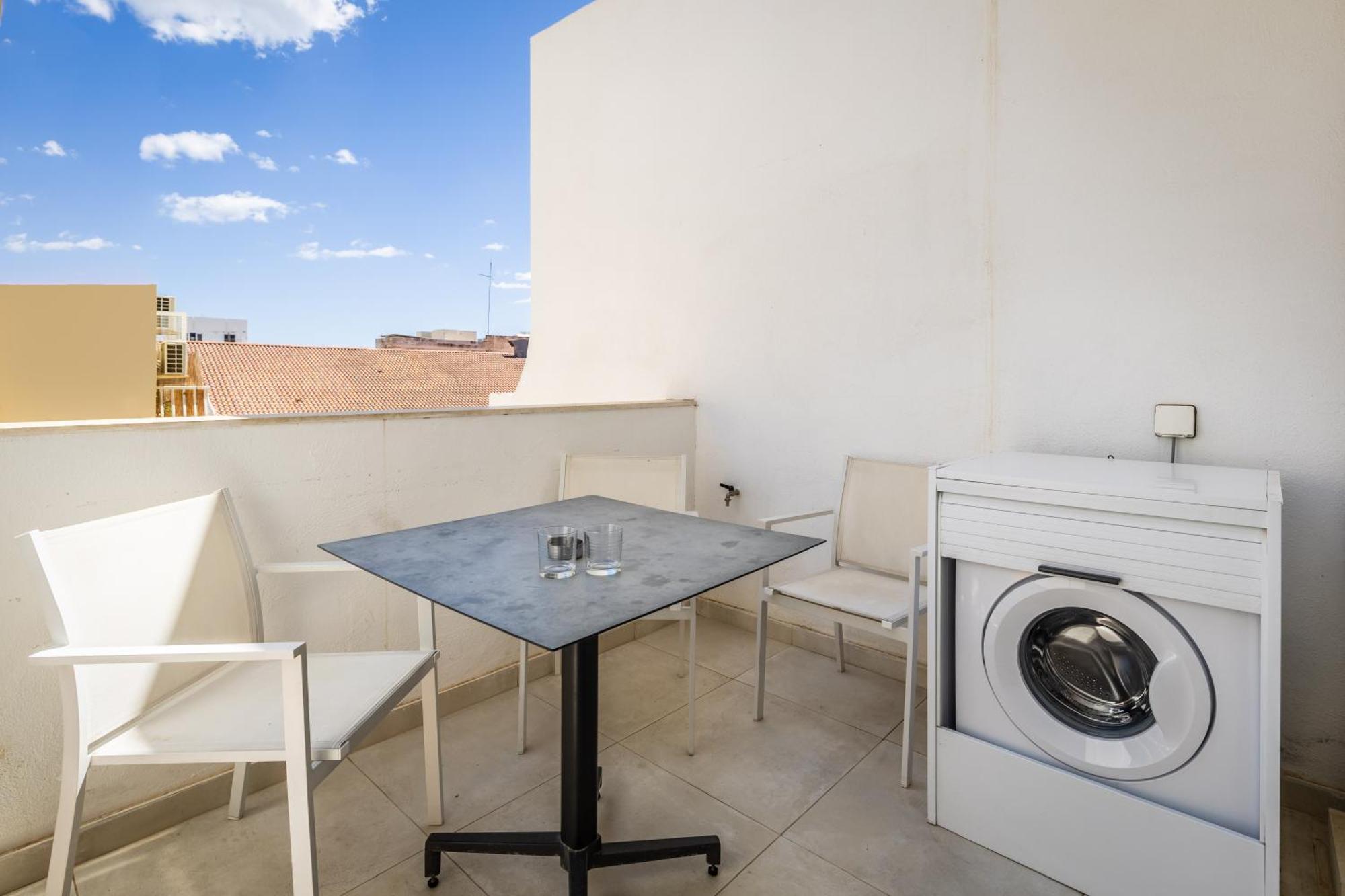 Kunsu'S Apartment 5 Min Walk From St Julians San Gwann Luaran gambar